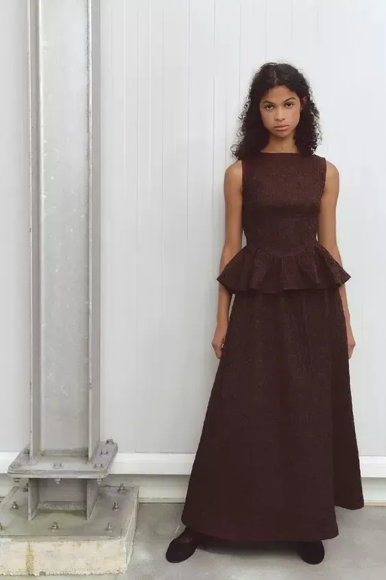 Жаккардовая юбка миди Жаккардовая юбка миди