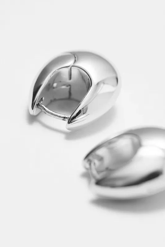 Овальные серьги-кольца & OTHER STORIES Овальные серьги-кольца & OTHER STORIES